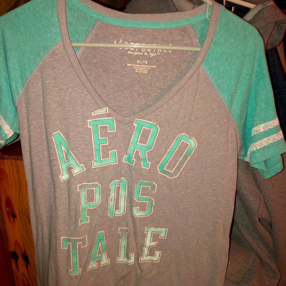 2/$15 AERO top size XL